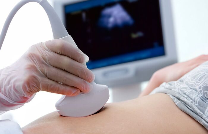 An ultrasound examination of the bladder can help diagnose cystitis in a woman. 